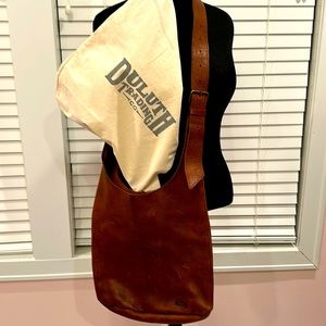 Duluth Trading Crossbody in Leather - NWOT